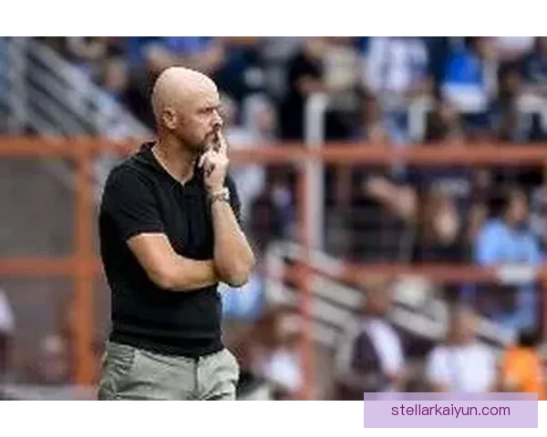 滕哈赫执教阿贾克斯期间球队表现稳健，持续巩固争冠实力